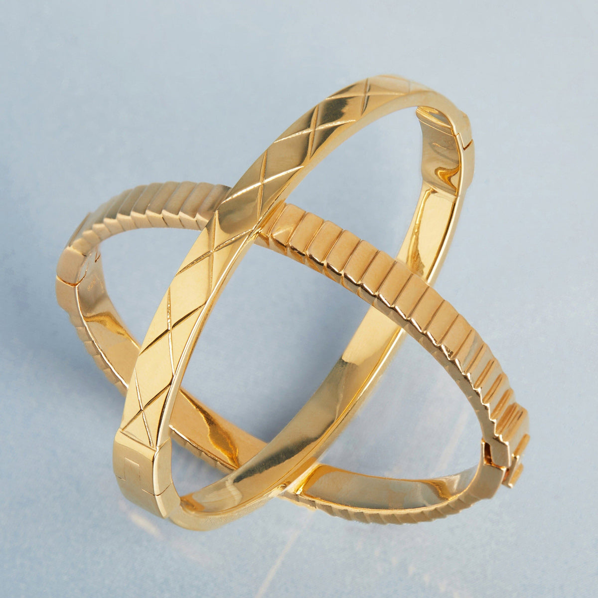 Quilted Gold Hinged Bracelet