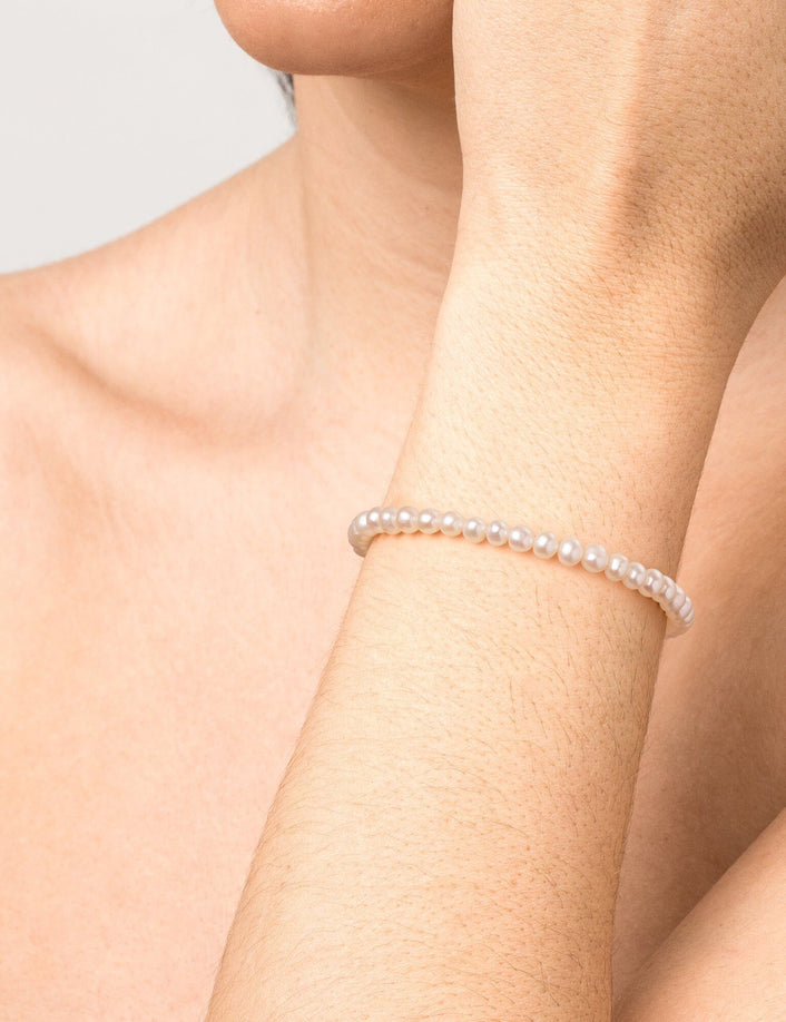 Classic Pearl Bracelet