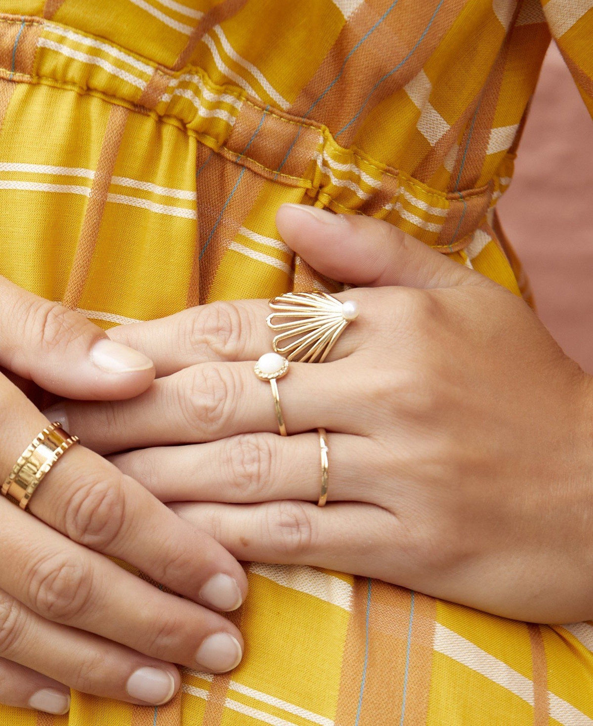 Deco Fan Pearl Ring