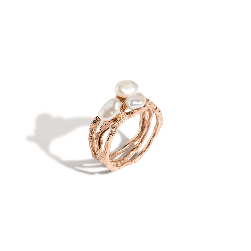 AURI RING, Gold-Finish Metal Pearl and Crystal Ring, Autumn Collection