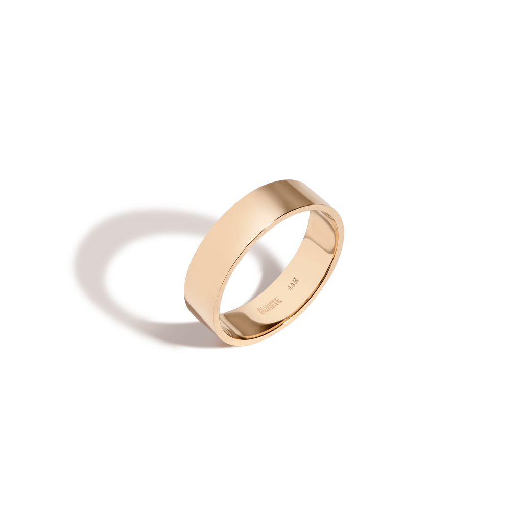 Yellow gold cigar band 2025 ring