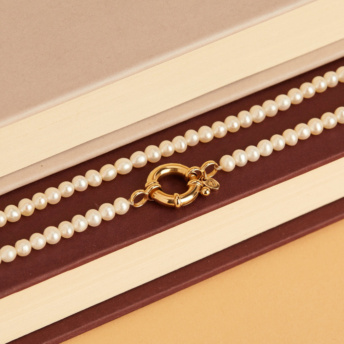 Pearl Aura Beaded Necklace