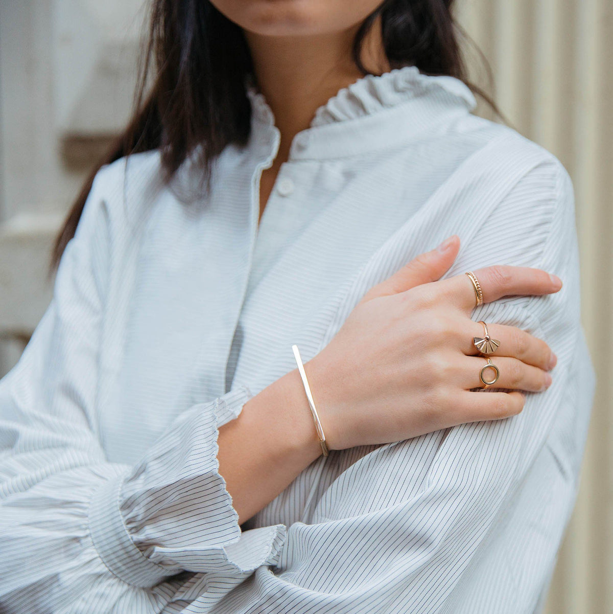 Mini Circle Ring Lifestyle Model