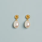 Aurate x Marilyn Monroe: Gold Knot Pearl Drop Earrings