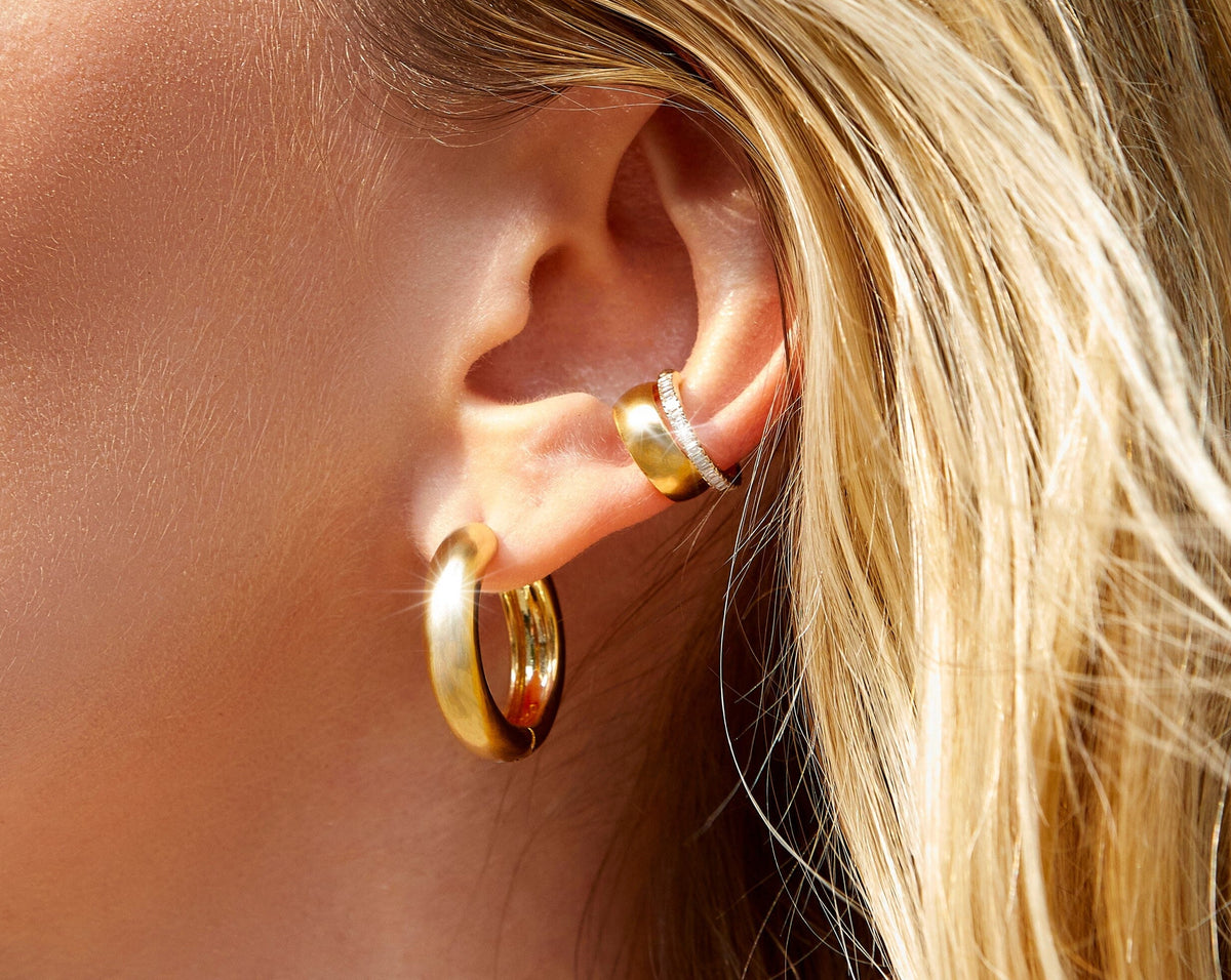 Medium Chunky Hinged Hoop Earrings