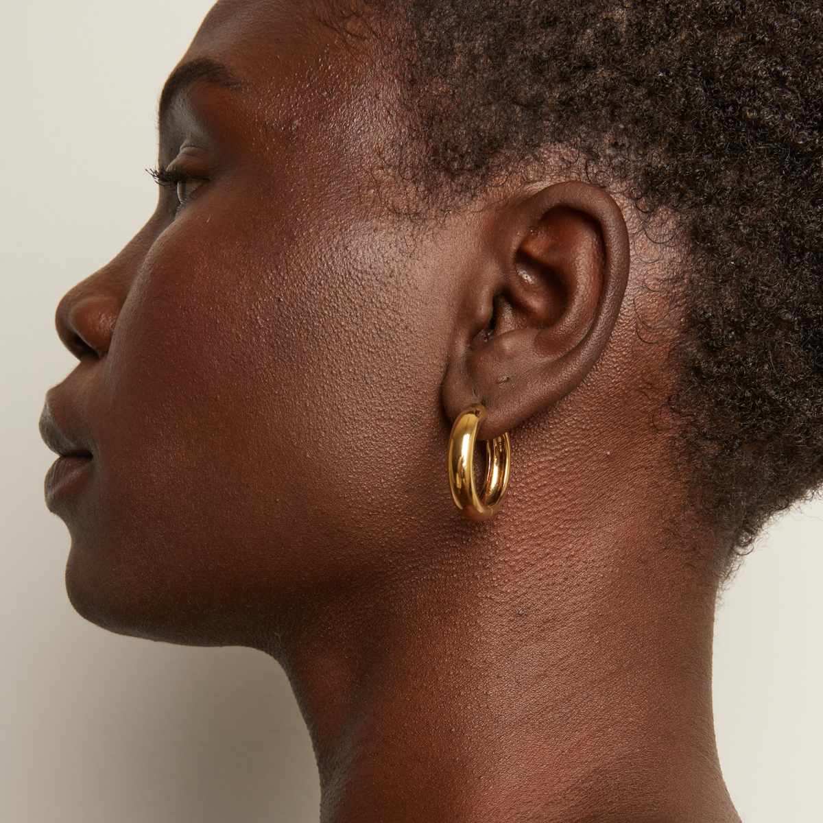 Medium Chunky Hinged Hoop Earrings