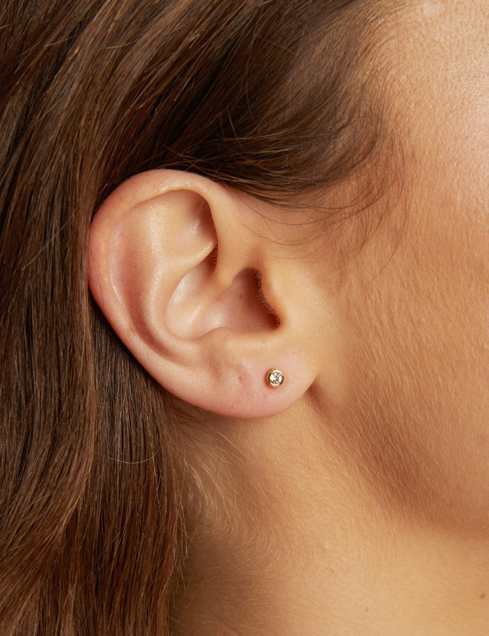 Aurate x Wilson: Lab Grown White Sapphire Bezel Stud Earrings