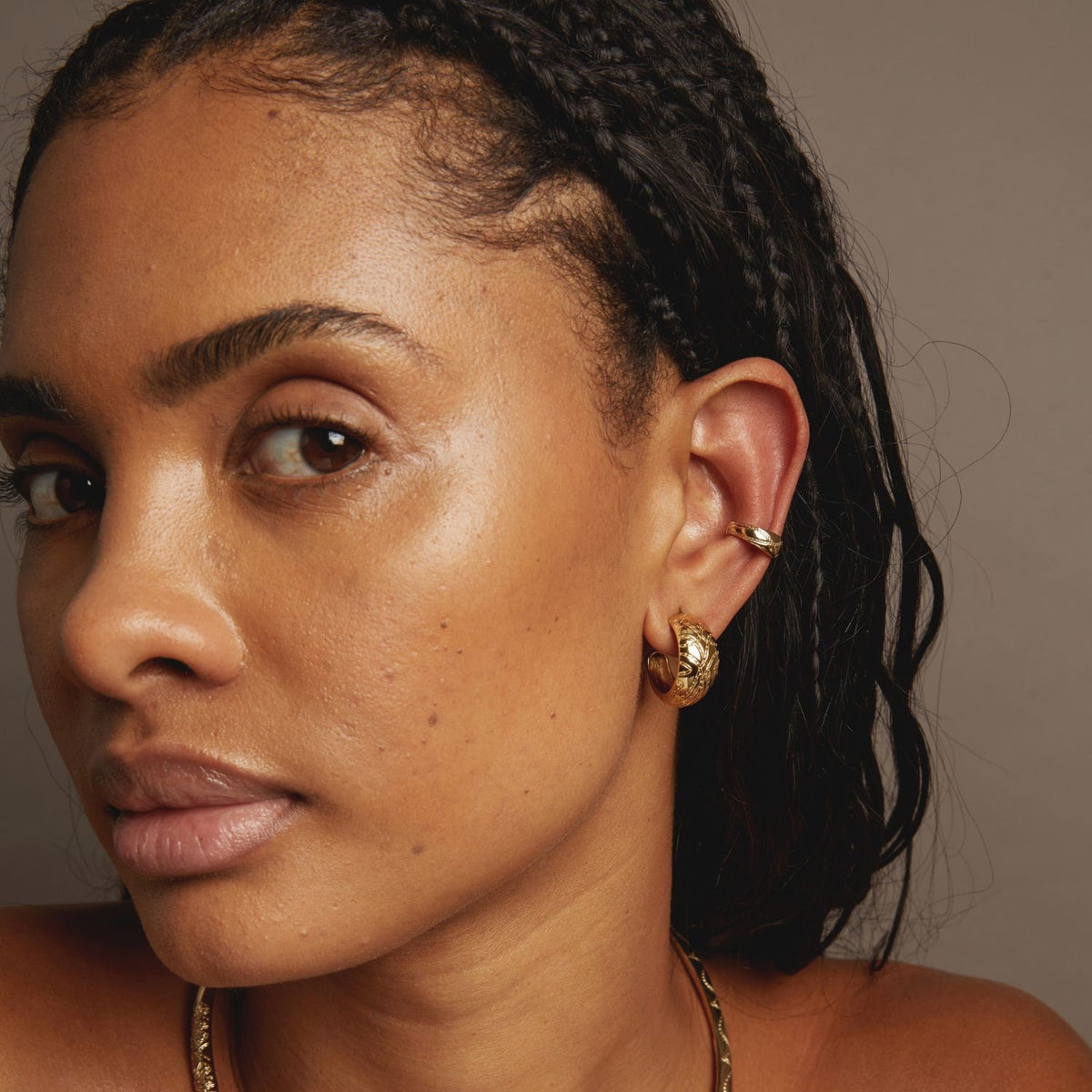 Aurate x Frye: Western Stitch Ear Cuff