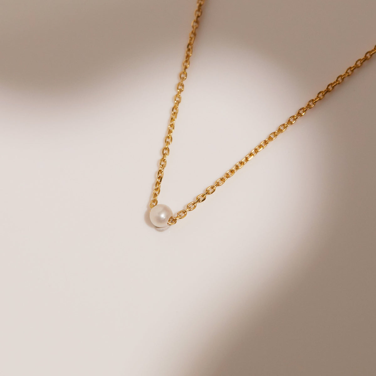 Mini Threaded Pearl Necklace