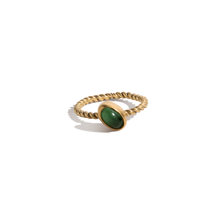 Vintage Oval Green Tourmaline Gold Ring 18k Yellow Gold First
