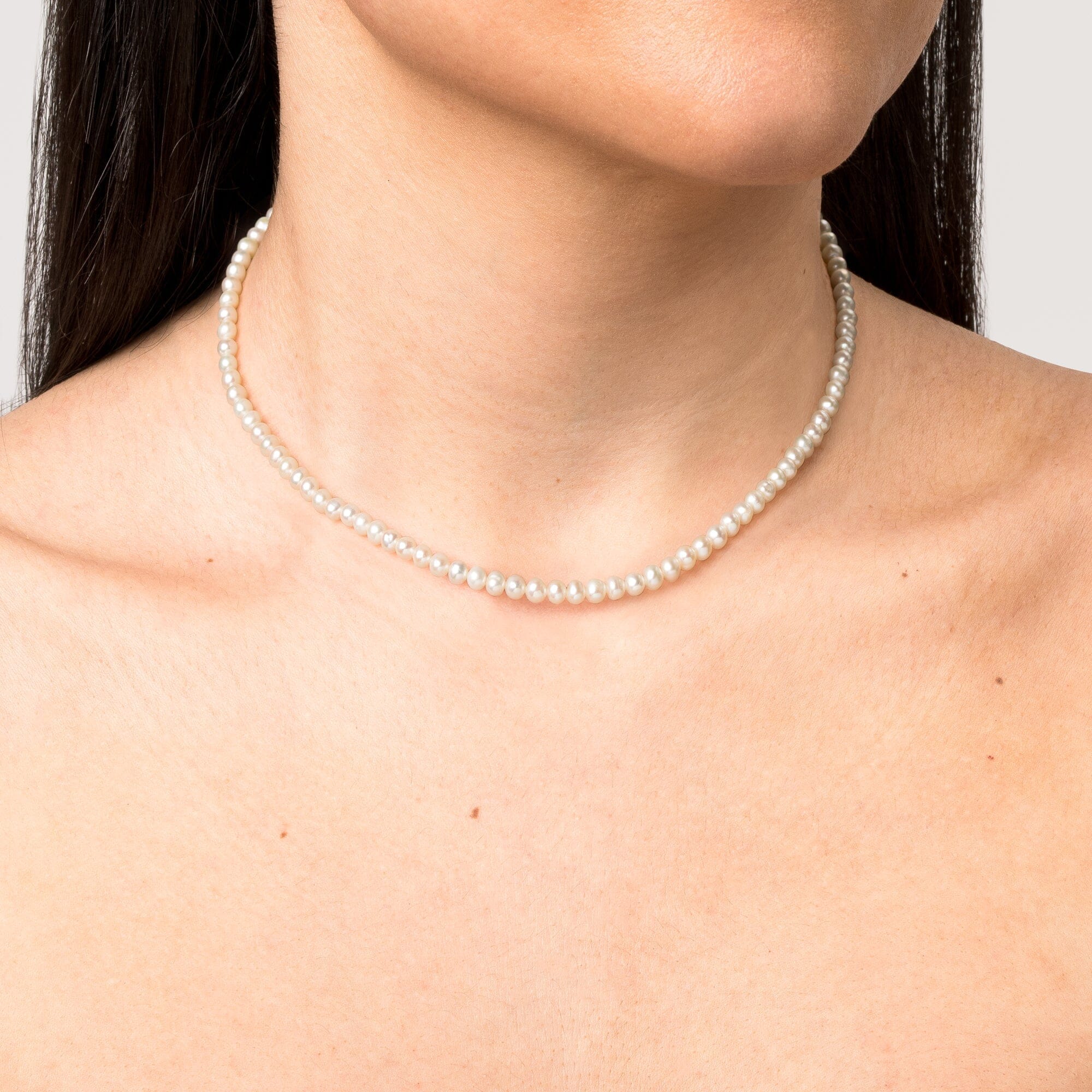 Classic Pearl Necklace