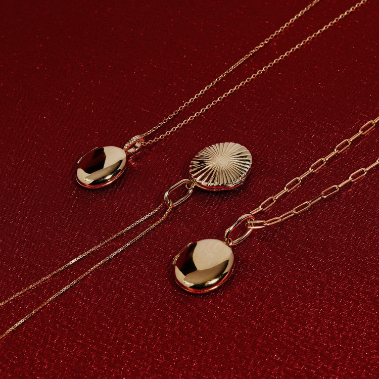 Infinity Locket Pendant in Yellow Gold