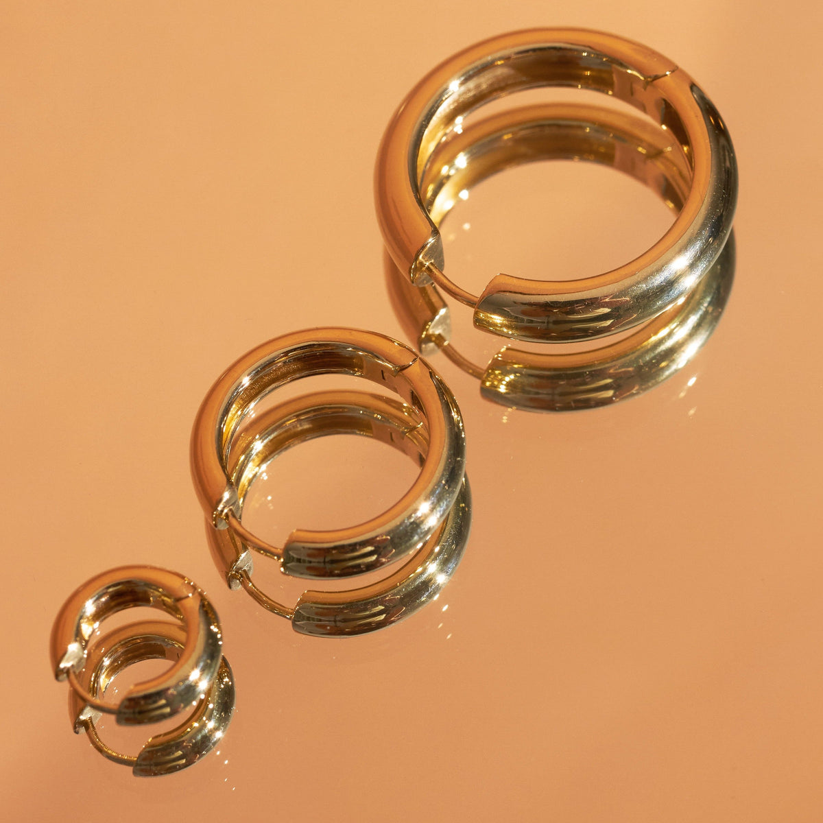 Medium Chunky Hinged Hoop Earrings